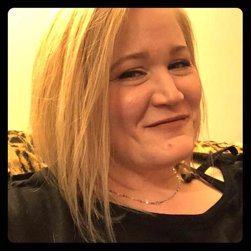 Meet your Posher, Christine